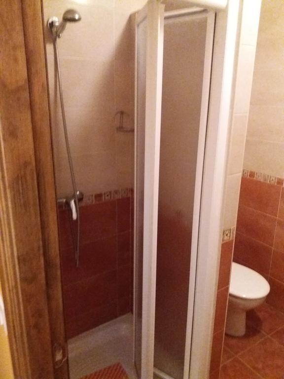 Готель Hostal La Aldaba Montearagon Екстер'єр фото