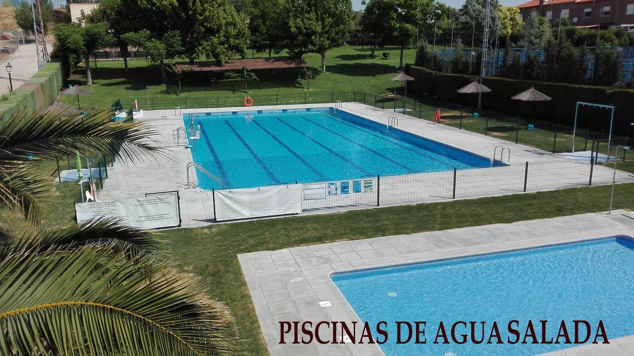 Готель Hostal La Aldaba Montearagon Екстер'єр фото